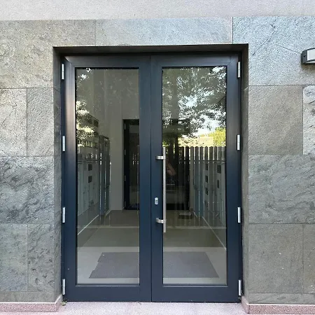 In Apart Hotel Bucharest Exterior photo