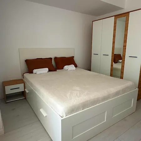 In Apart Hotel Bucharest Exterior photo
